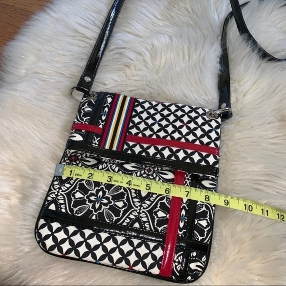 Vera Bradley fabric‎ patent leather crossbody purse